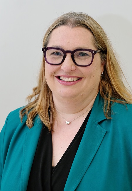 Adele Taylor slough council portrait